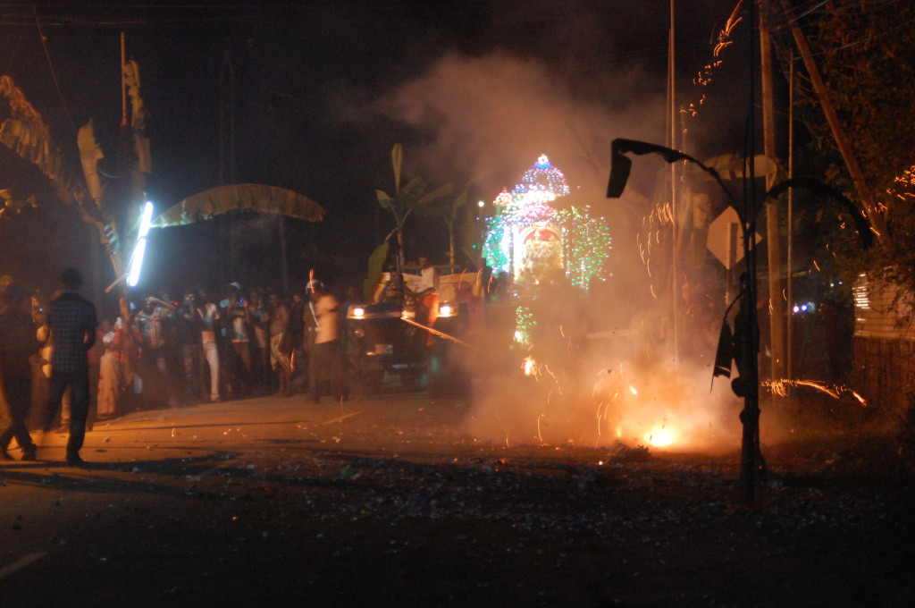 Sri_Lanka_Trincomale_Shipwreck_festival_fireworks